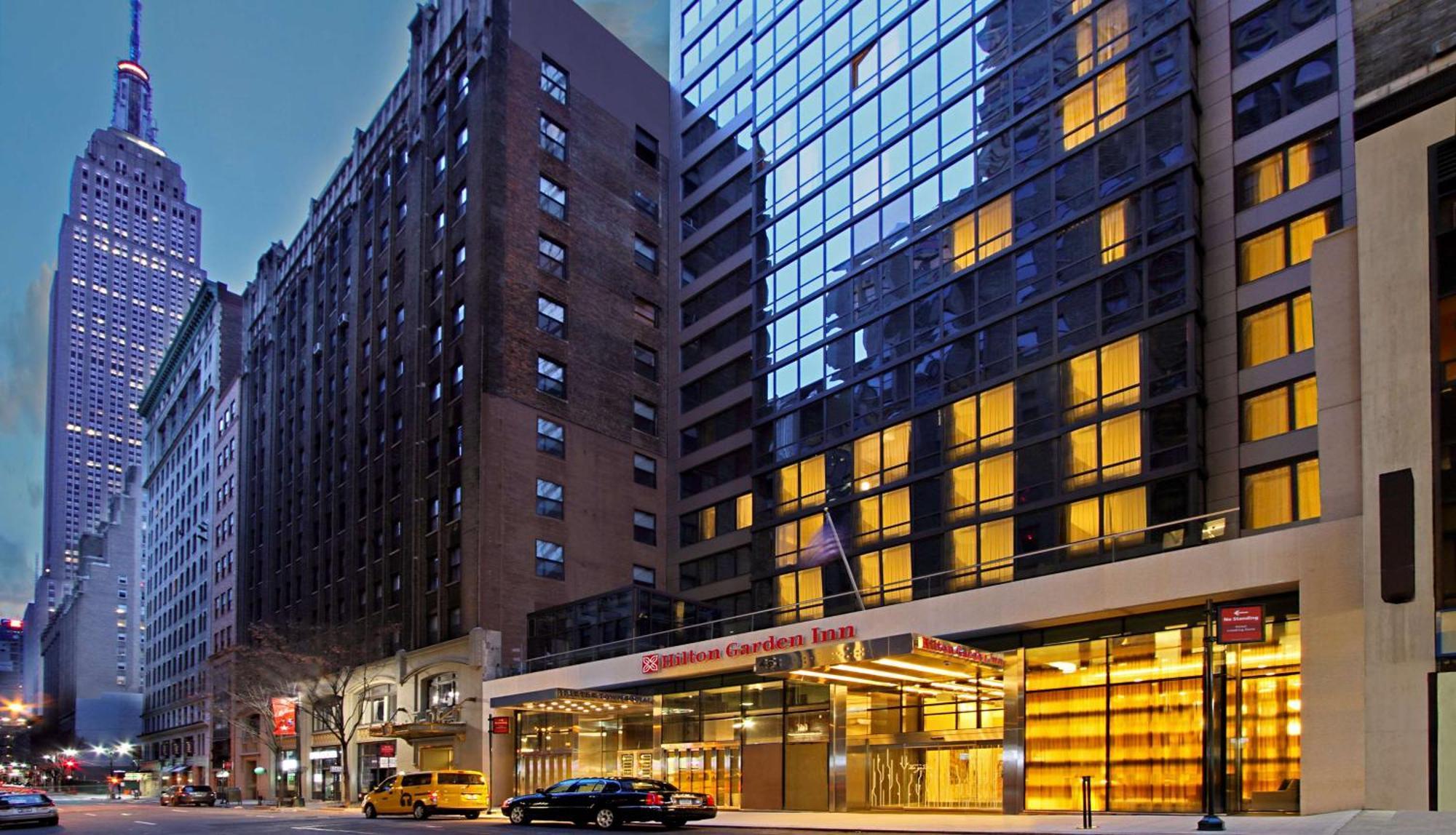 Hilton Garden Inn New York/Midtown Park Avenue Exterior photo